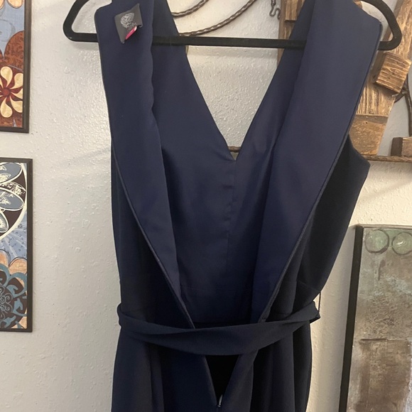 Elegant Navy Jumpsuit by Vince Camuto Sz. 10!! Cute Side Buttons!! - Picture 8 of 12